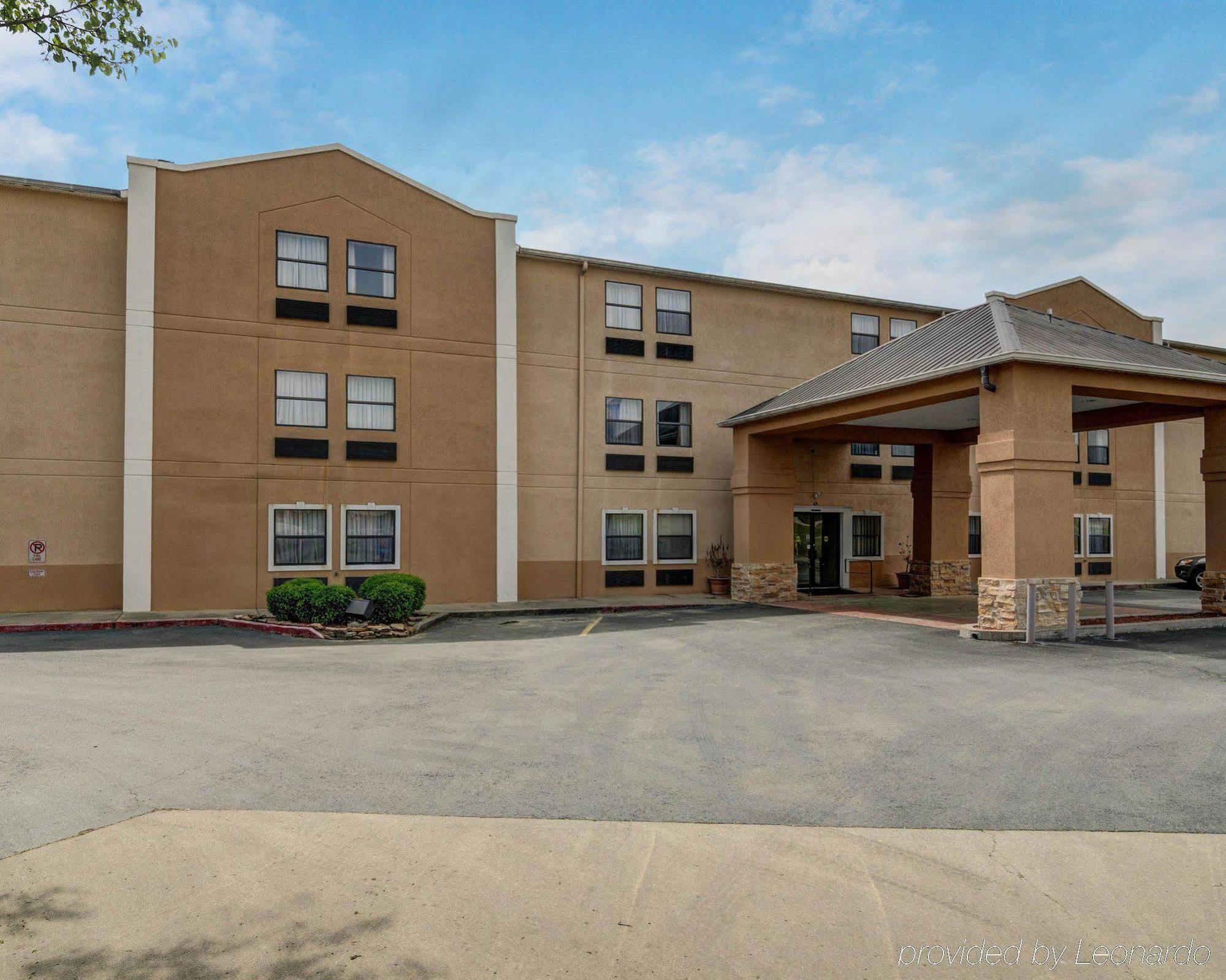 Red Roof Inn & Suites Литл-Рок Экстерьер фото